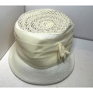Vintage Pillbox 1960s White Hat